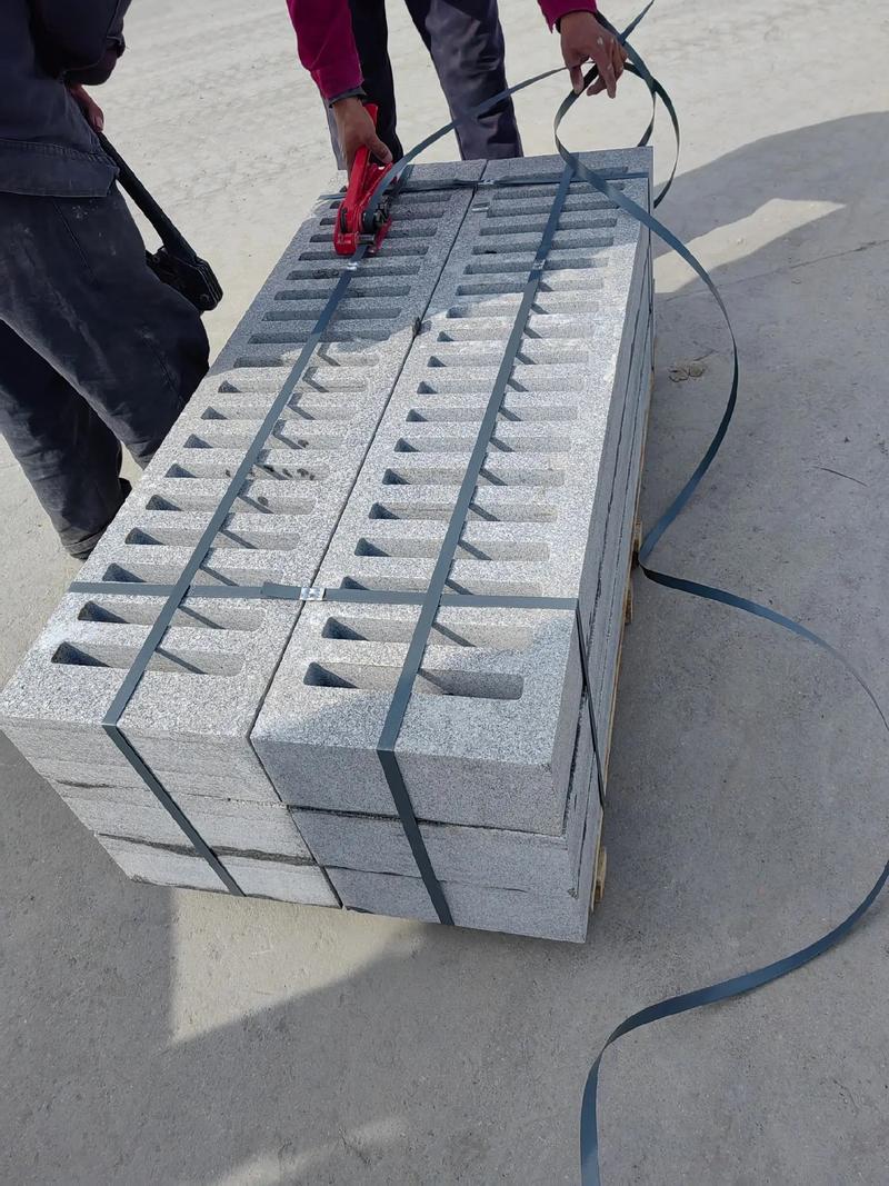 柘沟源头探秘 优质鲁灰与芝麻黑石材的匠心制造