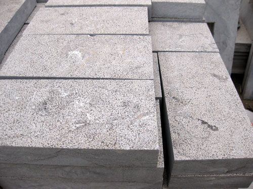 青石板的多样化类别与加工工艺